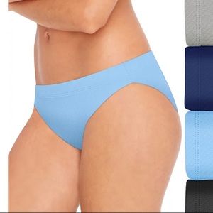 4 Pairs Hanes Breathable Comfort Bikinis Sz 5 NWT